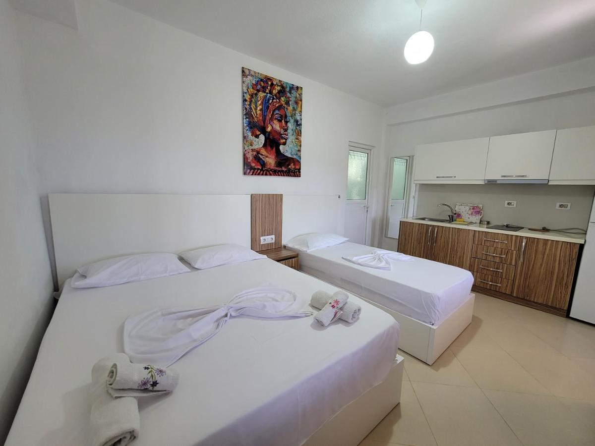 Spahiu Guesthouse クサミル エクステリア 写真
