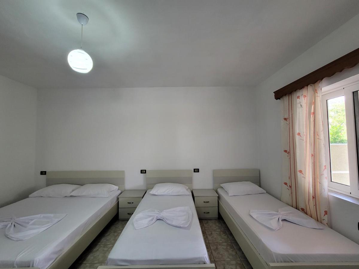 Spahiu Guesthouse クサミル エクステリア 写真