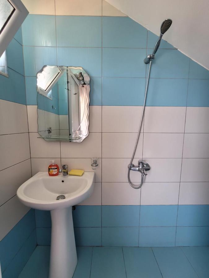 Spahiu Guesthouse クサミル エクステリア 写真