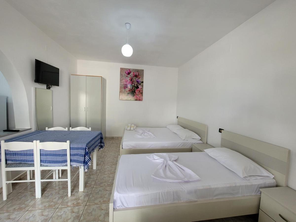 Spahiu Guesthouse クサミル エクステリア 写真