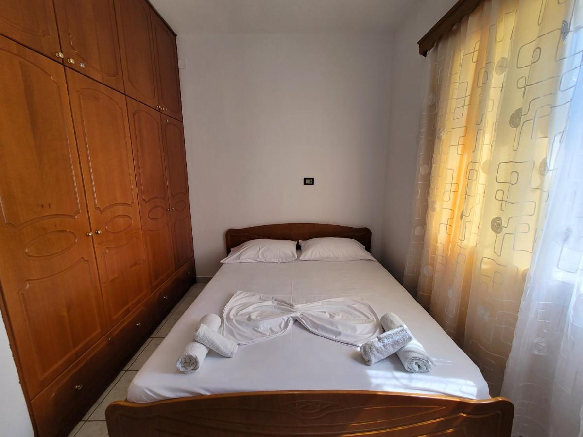 Spahiu Guesthouse クサミル エクステリア 写真