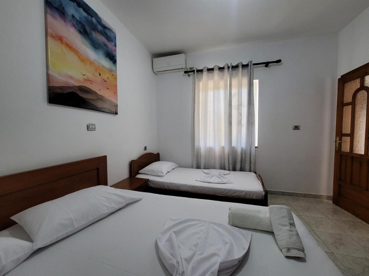 Spahiu Guesthouse クサミル エクステリア 写真