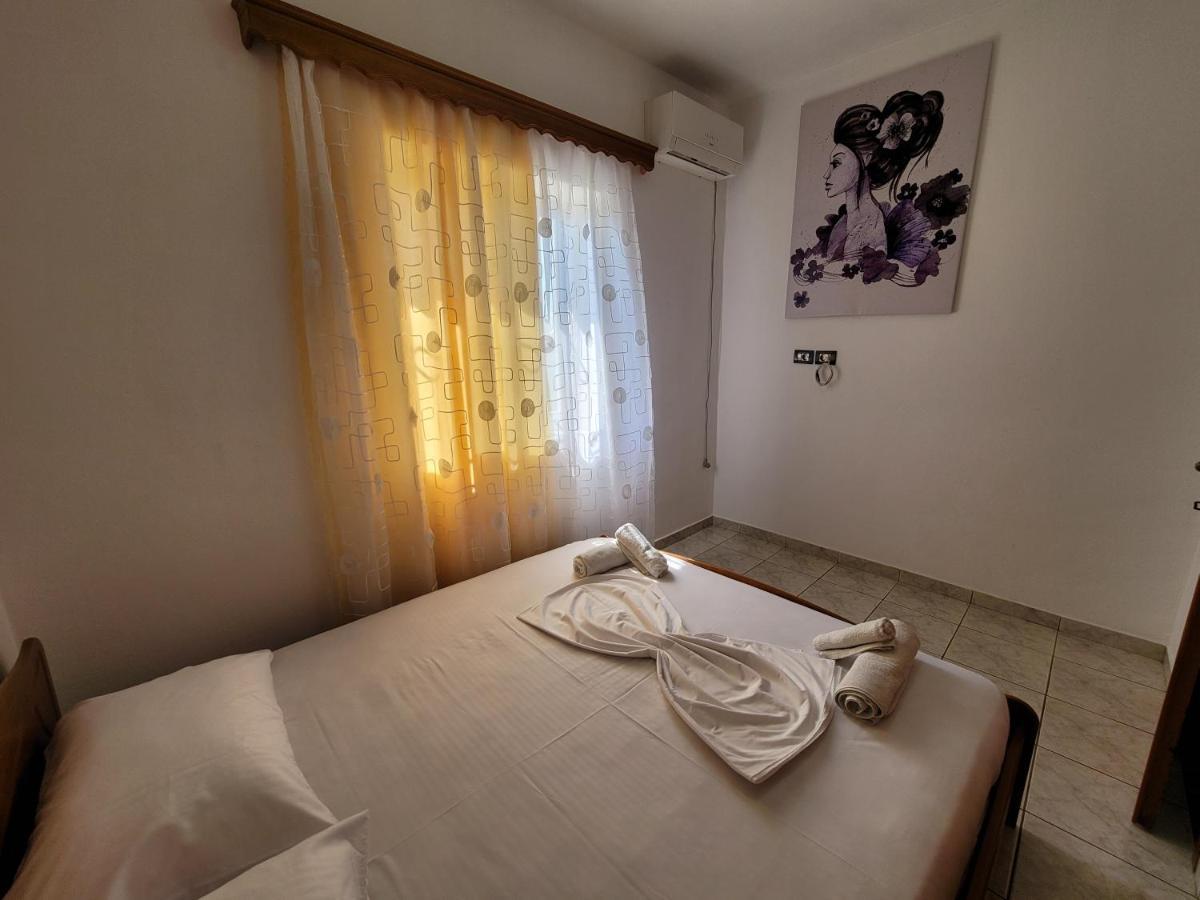 Spahiu Guesthouse クサミル エクステリア 写真